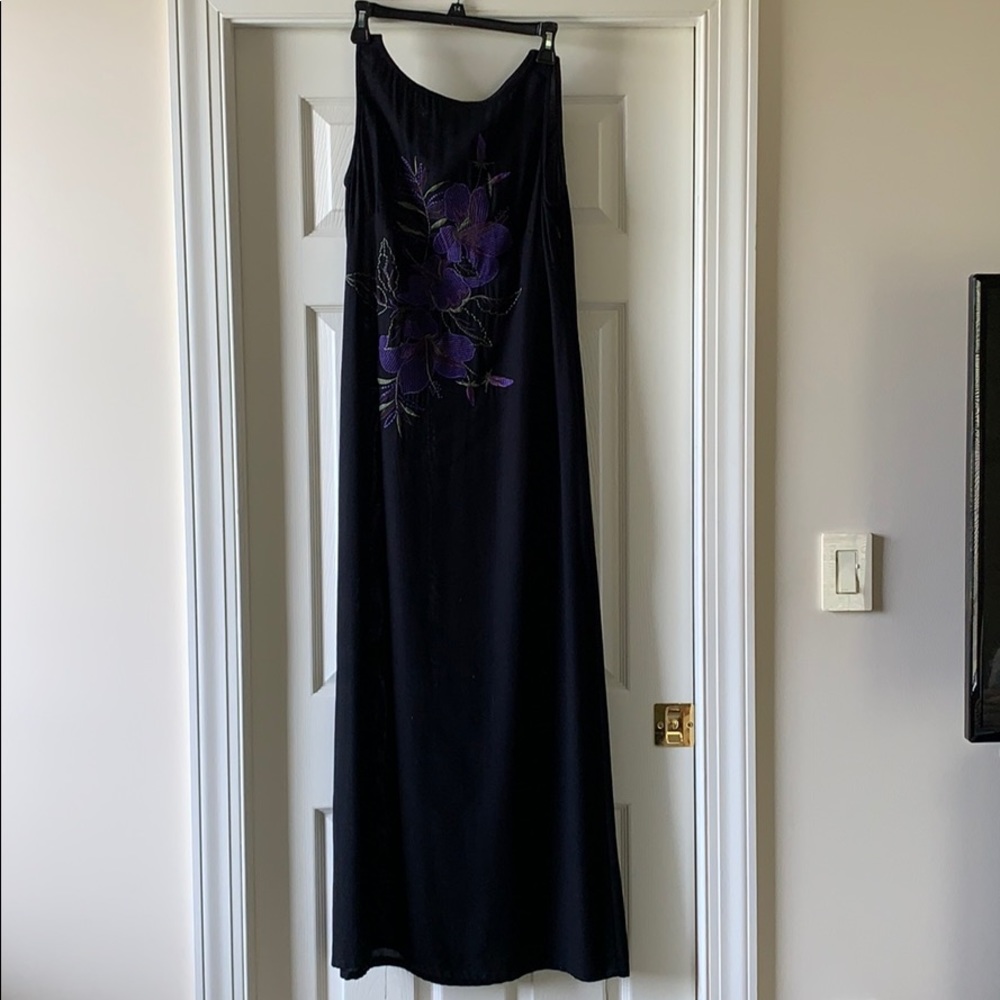 Embroidered maxi dress